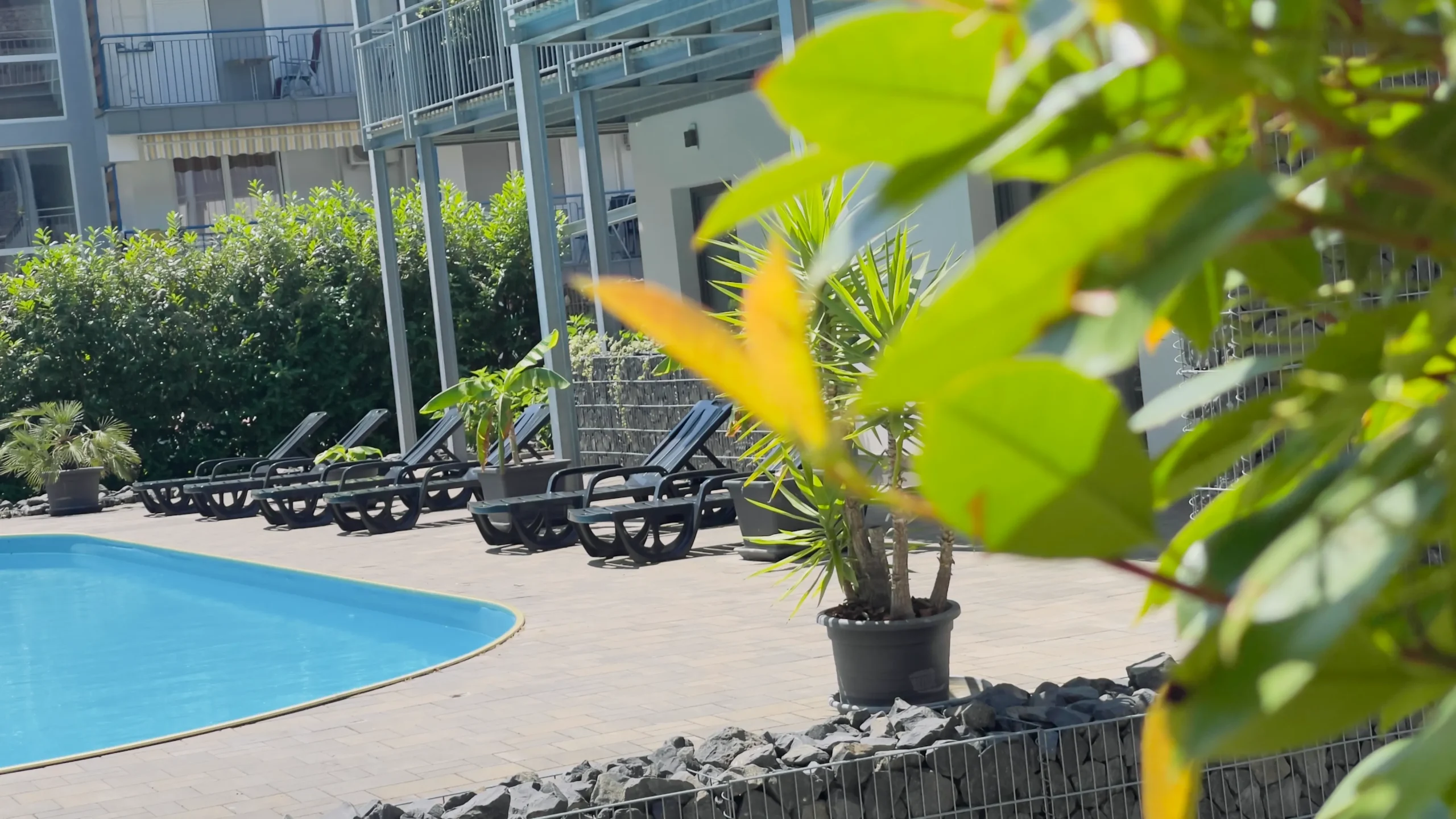 Medence a hotelben